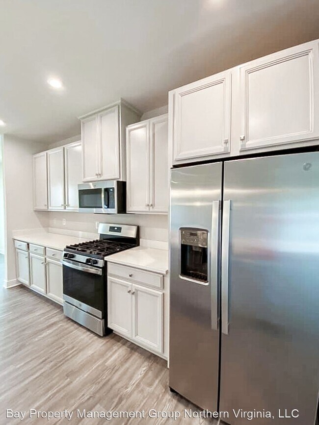 Building Photo - 3 br, 2.5 bath House - 24710 Pantzlaff Far...