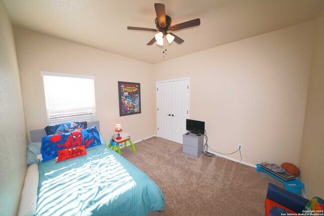 Building Photo - 1323 Kingbird Ct