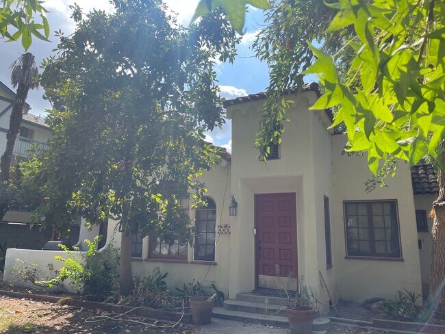 Primary Photo - 4448-4450 Avocado St