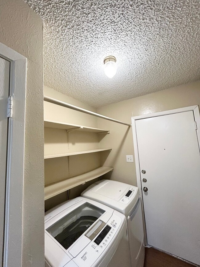 Building Photo - 12803 Chromite St