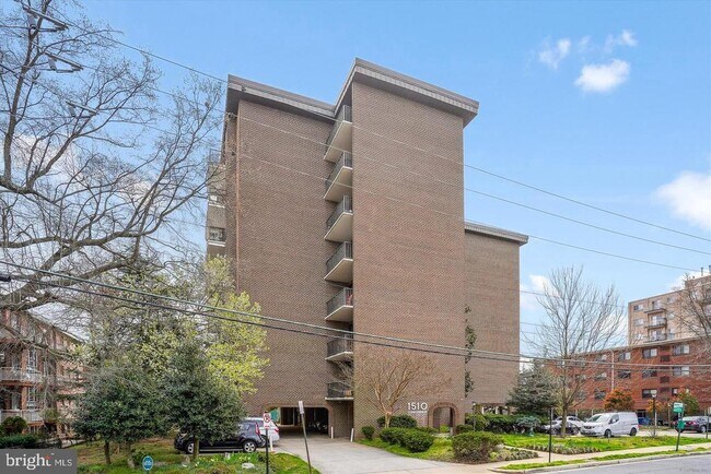 Building Photo - 1510 12th St N