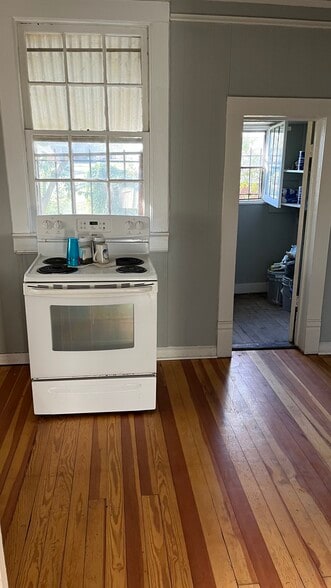 Building Photo - 1018 Paxton St