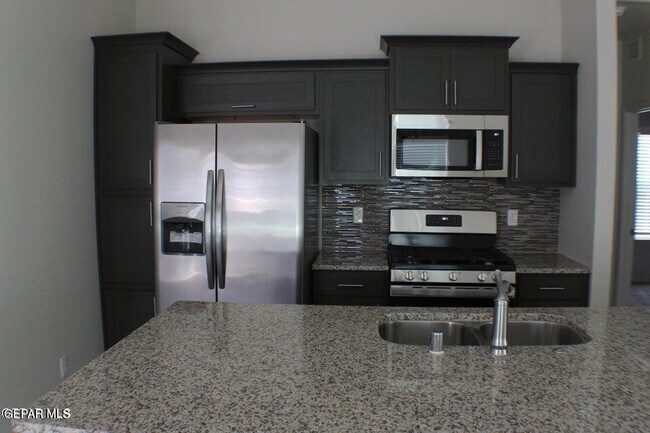 Building Photo - 7425 Norte Mesa Ln