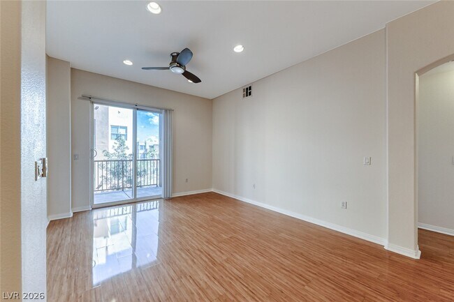 Building Photo - 62 E Serene Ave