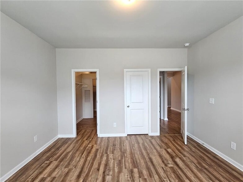 Building Photo - 5414 Town Square Way