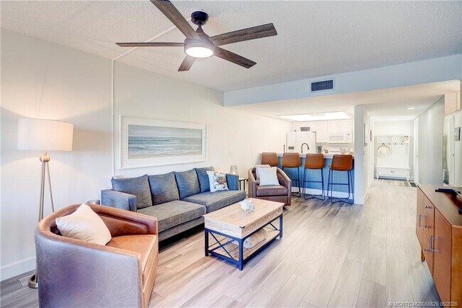 Building Photo - 5601 NE Gulfstream Way