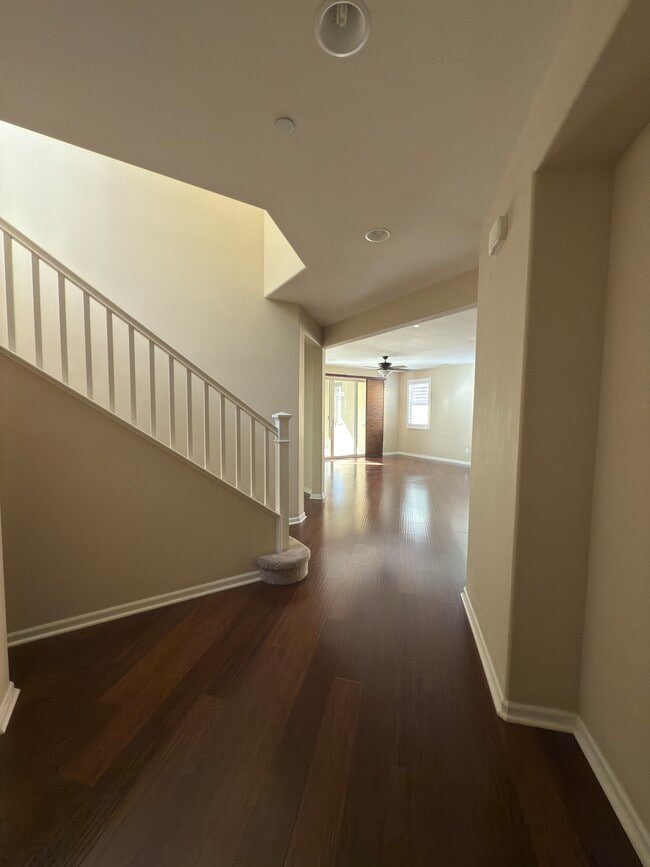 Building Photo - Chervil Way