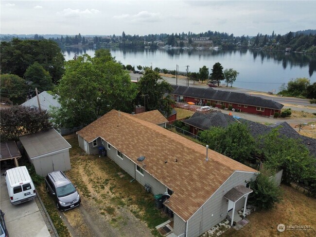 Building Photo - Sheridan duplex bremerton