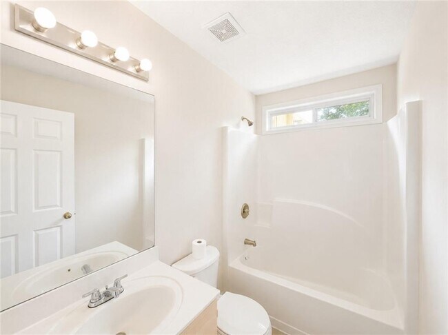 Building Photo - 1203 Soaring Ridge