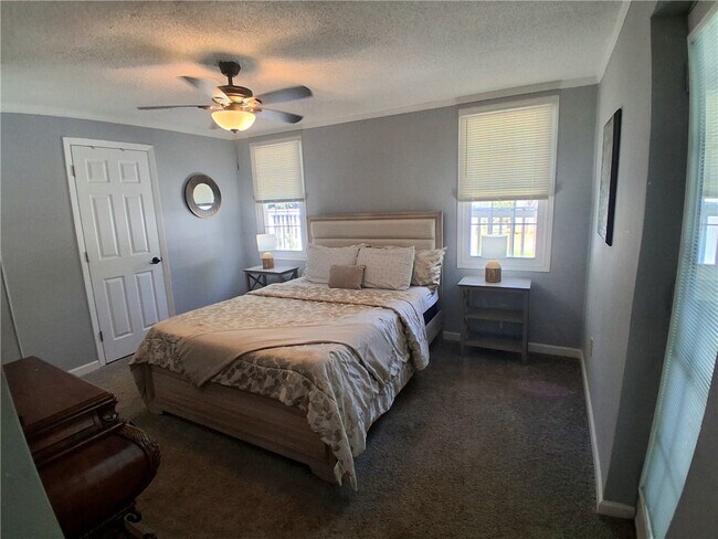 Building Photo - 506 Pinckney St