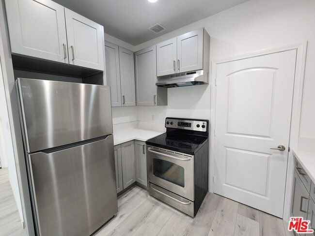 Building Photo - 11618 Balboa Blvd