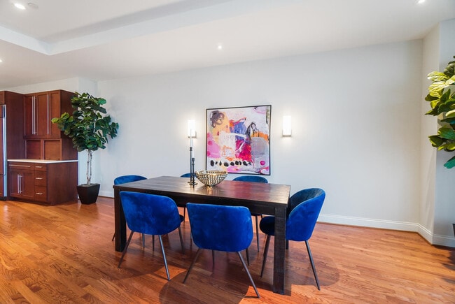 Building Photo - 1 Roebling Wy