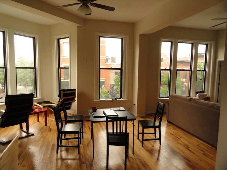 Building Photo - 1459 W Taylor St