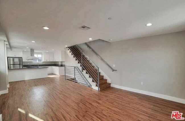 Building Photo - 2303 Hauser Blvd