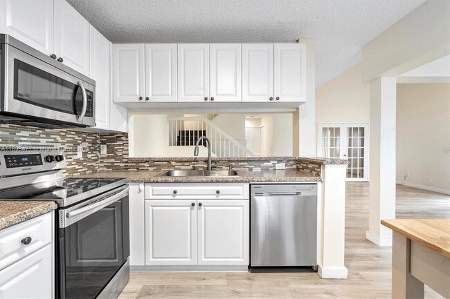 Building Photo - 20937 Bay Ct