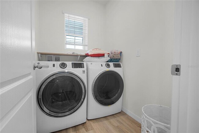 Building Photo - 1606 Bull Hl Rd