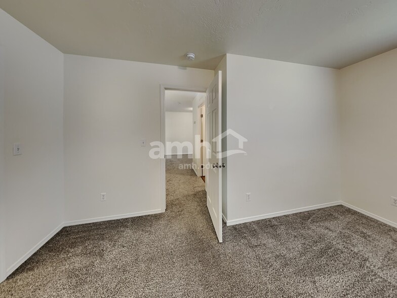 Building Photo - 19637 Cumberland Way