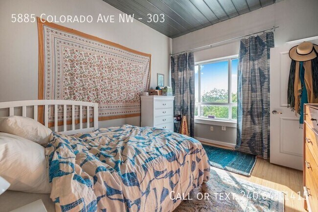 Building Photo - 5885 Colorado Ave NW