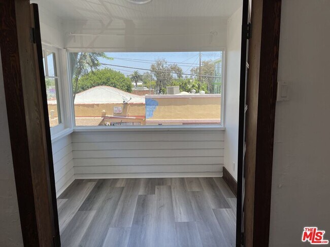 Building Photo - 1307 Innes Pl