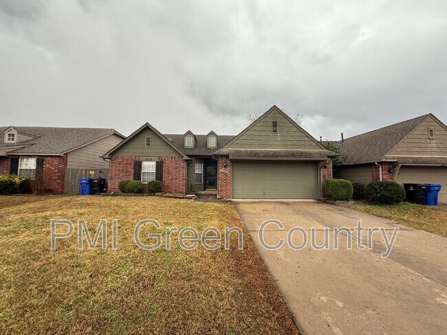 Primary Photo - 3525 E Aurora St