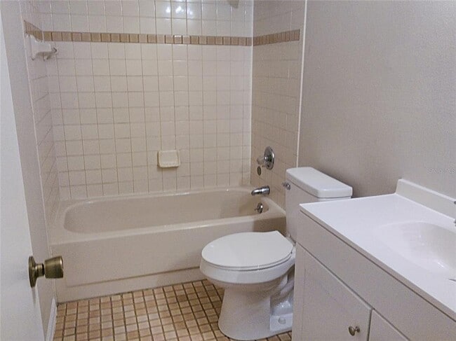 Building Photo - 717 Wright Ct
