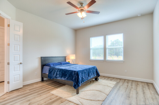 Building Photo - 118 Cordova-