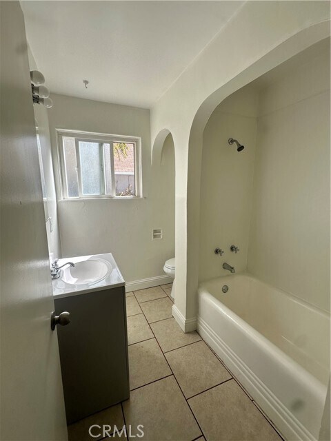 Building Photo - 111 E Moneta Ave