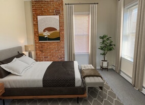 Building Photo - 23 Babcock St