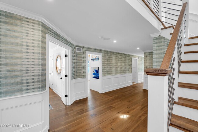 Building Photo - 3574 Ocean Terrace