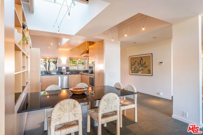 Building Photo - 16798 Charmel Ln