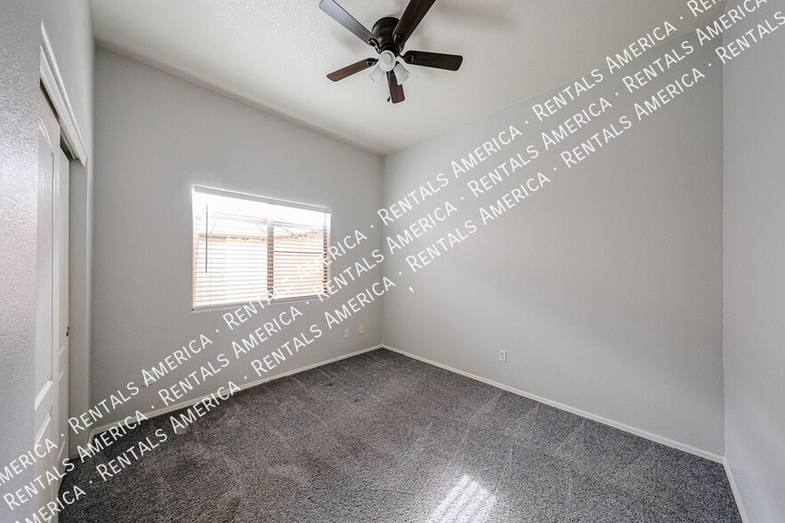 Building Photo - 8075 W Mary Jane Ln