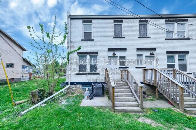 Building Photo - 1536 E Livingston Ave