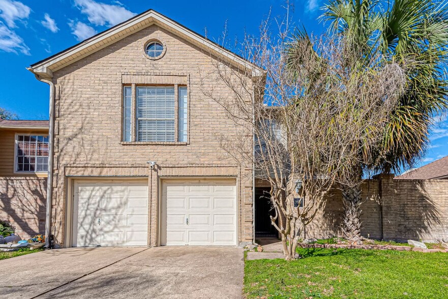 Building Photo - 16026 Hidden Acres Dr