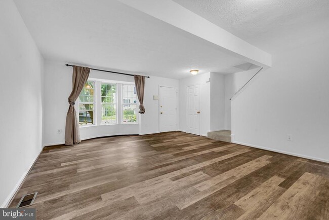 Building Photo - 6799 Snow Goose Ct