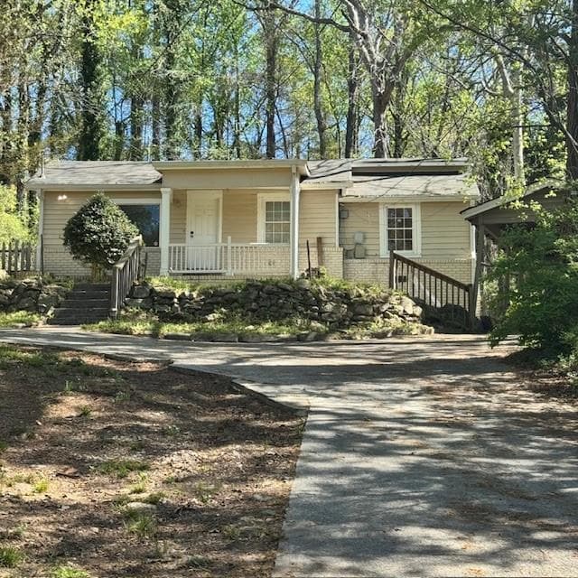Building Photo - 2344 Ripplewater Dr SE