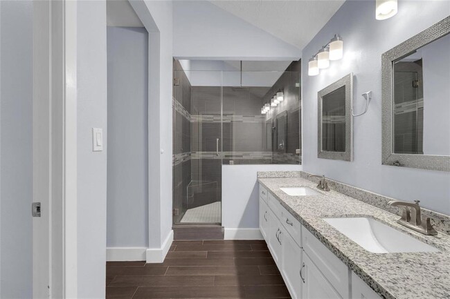 Building Photo - 19002 Walden Forest Dr