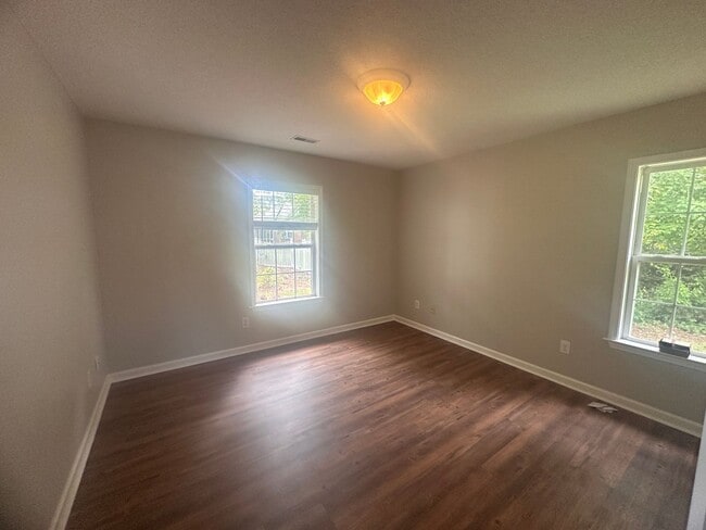 Building Photo - 3 Bed 2 Bath Brick Home in Northchase