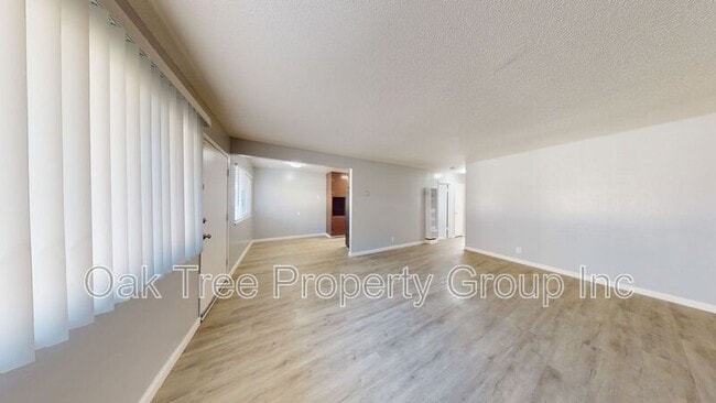 Building Photo - 312 Rodeo Ave