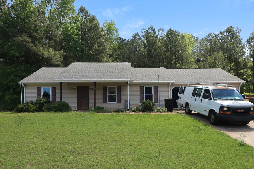 Building Photo - 761 Woodwind Dr