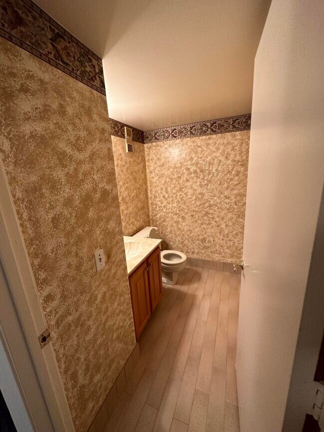 Building Photo - 22424 Thousand Pines Ln
