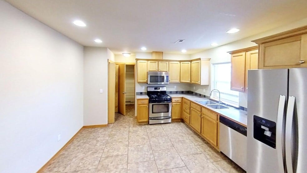 Building Photo - 1954 Willard Ave