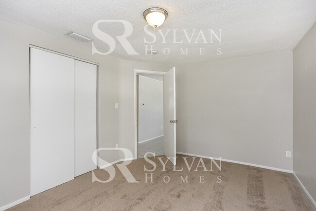 Building Photo - Coming HOME never felt so good!