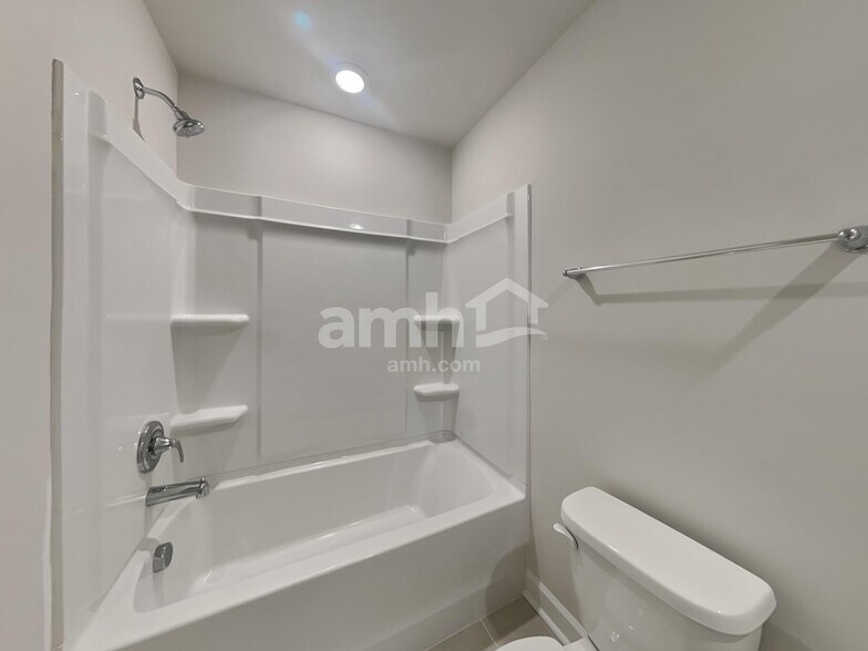 Building Photo - 521 Crowder Pl