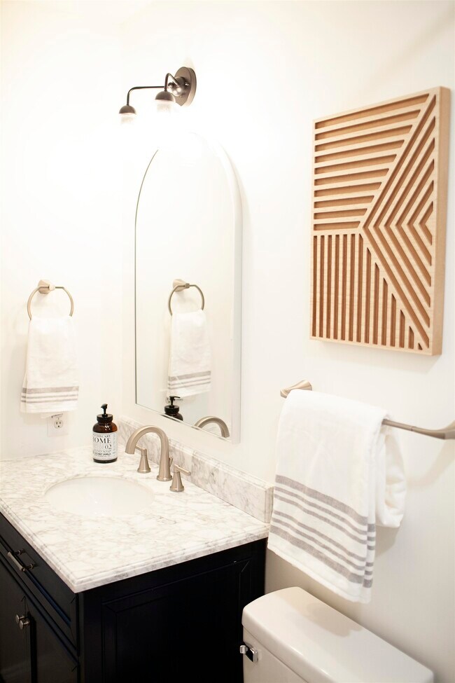 Building Photo - 4505 N Kings Hwy