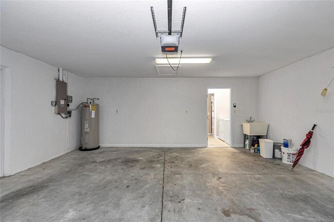 Building Photo - 2022 NW 58th Ct