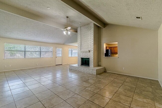 Building Photo - 21423 Golden Dove Dr
