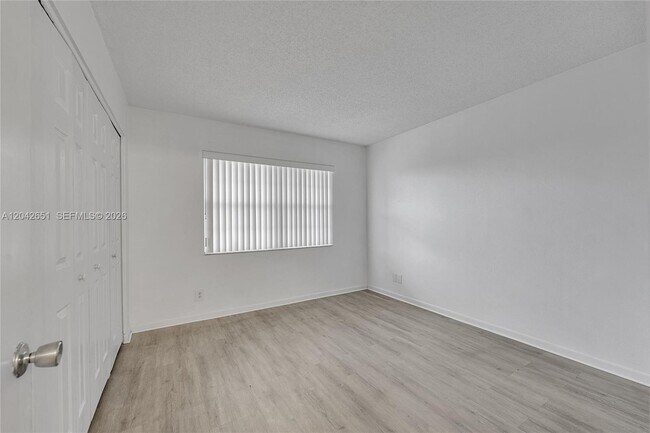 Building Photo - 1200 NW 87th Ave