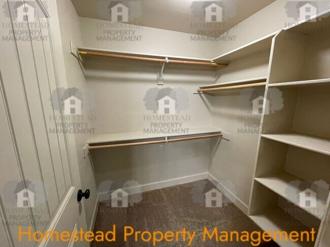 Building Photo - Celebrate the new year with 1/2 off one months rent!