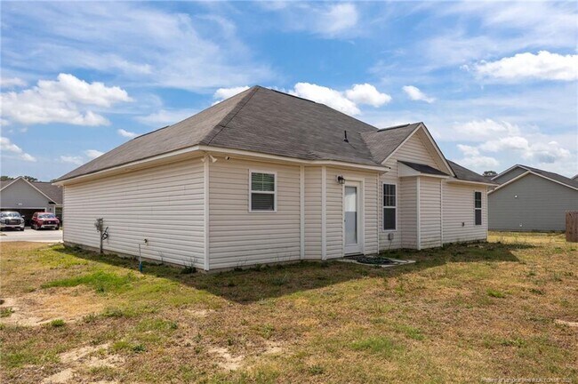 Building Photo - 157 Presley St