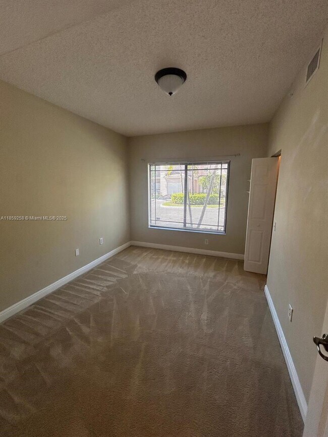 Building Photo - 2809 Amalei Dr